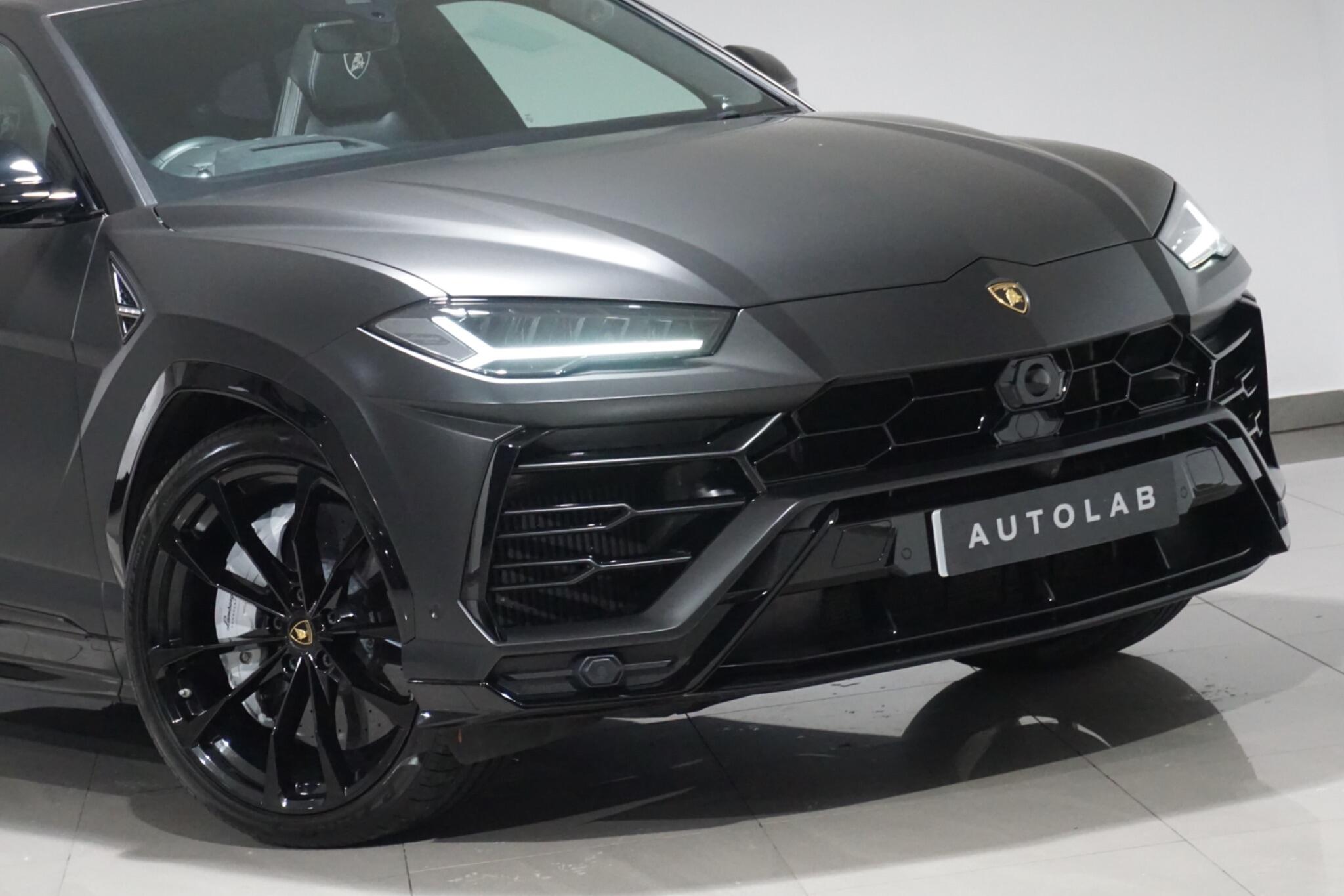 Lamborghini Urus 4.0 V8 BiTurbo SUV 5dr Petrol Auto 4WD Euro 6 (650 ps)